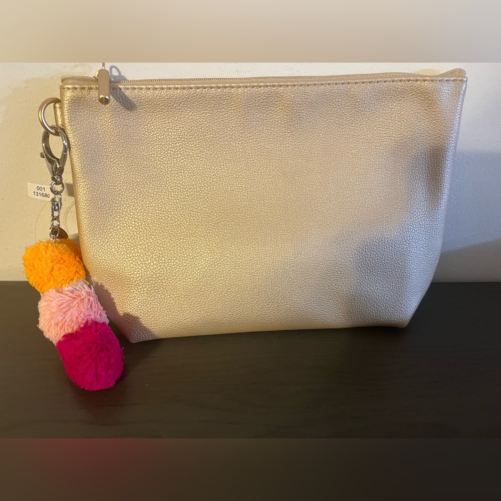 BRAND NEW Thirty one tapered pouch and Bag Charm